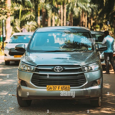 TOYOTA INNOVA Taxi Service in pathankot